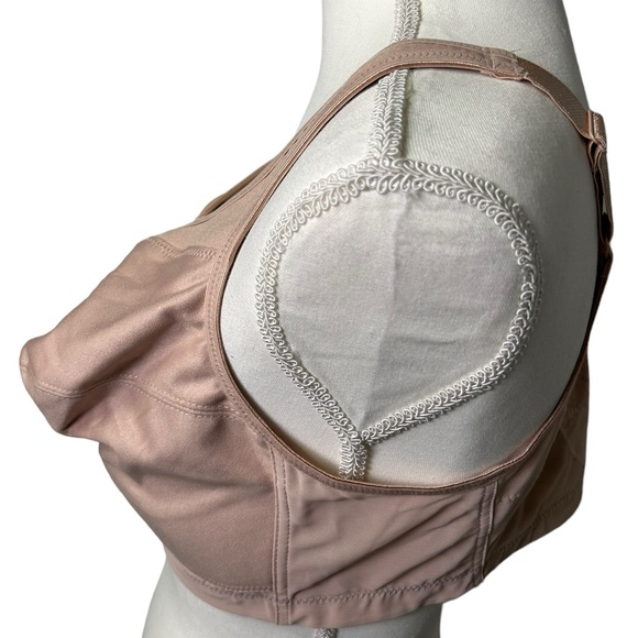 GLAMORISE womens tan wirefree front closure style CN783 unpadded bra NWOT - Picture 5 of 9